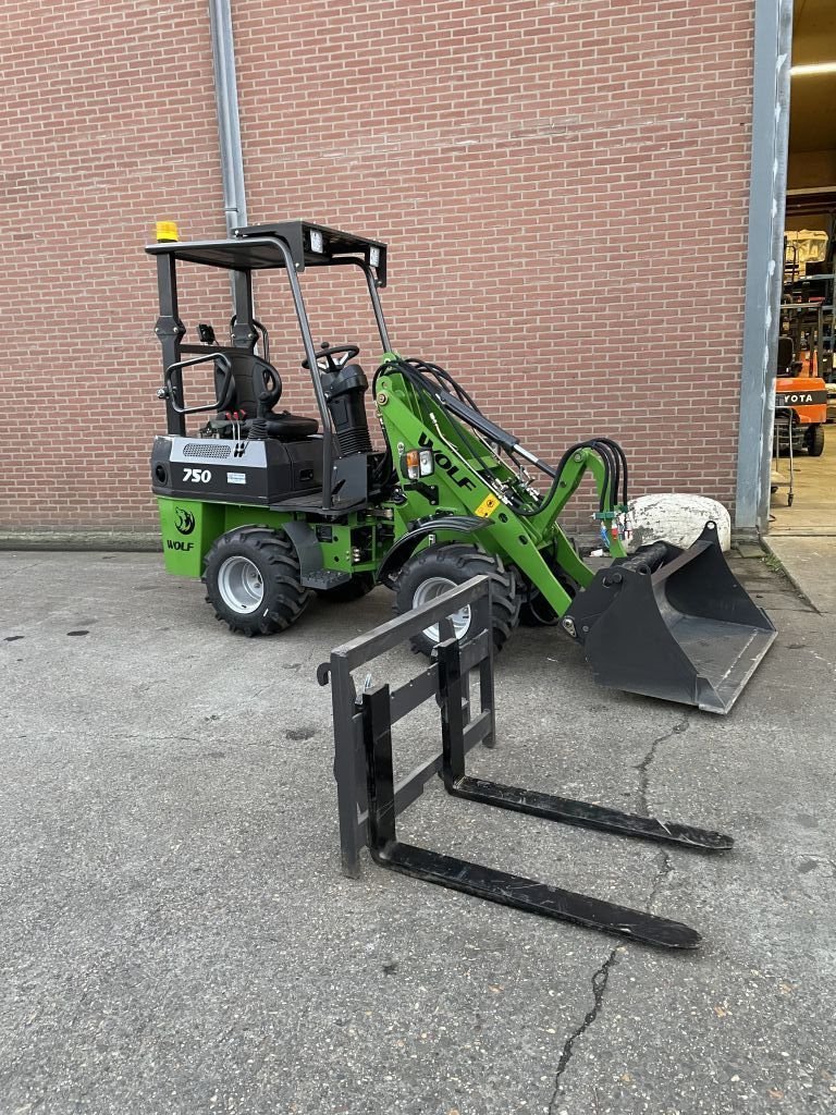 Radlader tipa Sonstige WOLF 750, Gebrauchtmaschine u Berkel en Rodenrijs (Slika 3)