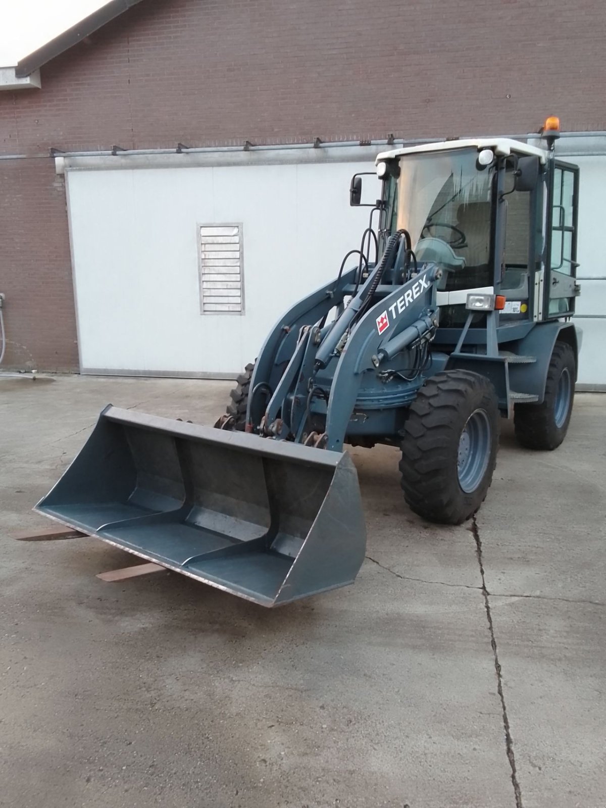 Radlader van het type Terex TL70S, Gebrauchtmaschine in Dongen (Foto 10)