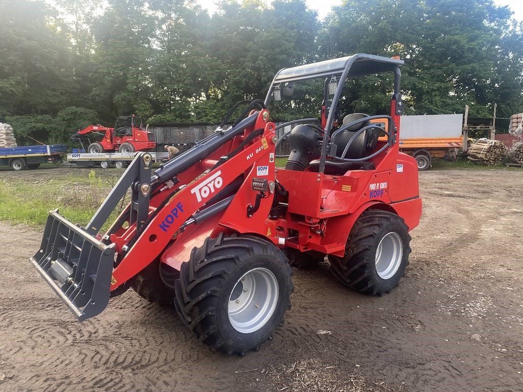 Radlader от тип Toyo 841 Bügel Stage V 310cmHubmast Kubota-Motor, Neumaschine в Schutterzell (Снимка 9)