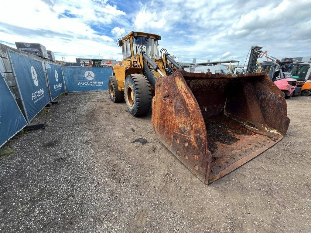 Radlader du type Volvo 4400, Gebrauchtmaschine en Antwerpen (Photo 8)