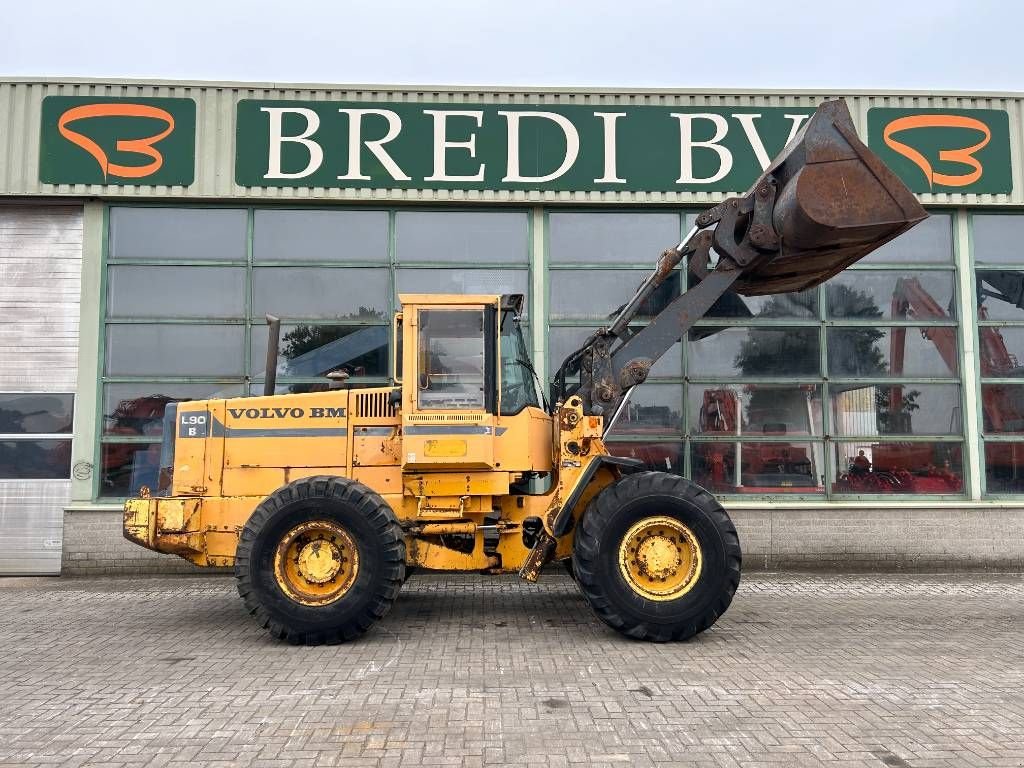 Radlader des Typs Volvo BM L 90, Gebrauchtmaschine in Roosendaal (Bild 2)