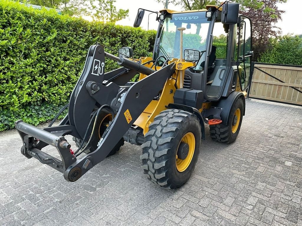 Radlader tip Volvo JL25H, Gebrauchtmaschine in Hapert (Poză 2)