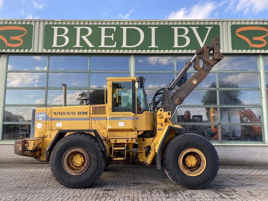 Radlader van het type Volvo L 120 B, Gebrauchtmaschine in Roosendaal (Foto 1)