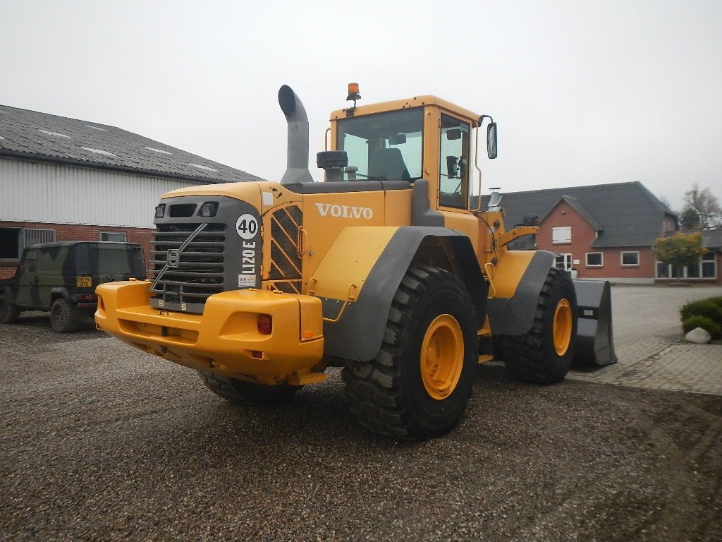 Radlader des Typs Volvo L 120 E, Gebrauchtmaschine in Aabenraa (Bild 8)