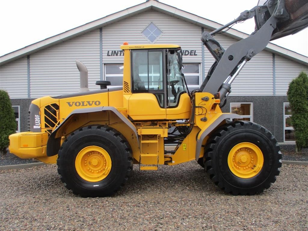 Radlader of the type Volvo L 120 F Med CDC-styring og 3die samt 4die funktion samt central smørring., Gebrauchtmaschine in Lintrup (Picture 6)