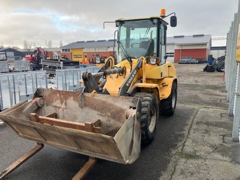 Radlader del tipo Volvo L 30 B Pro, Gebrauchtmaschine In Nørresundby (Immagine 2)