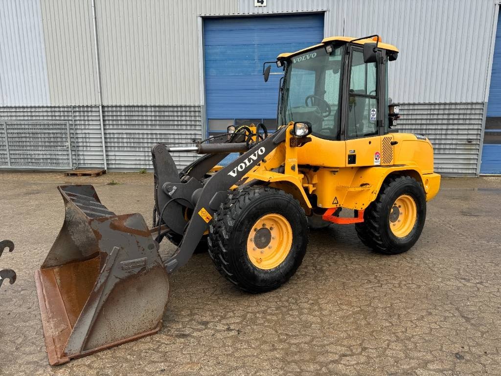 Radlader del tipo Volvo L 30 G, Gebrauchtmaschine en Vojens (Imagen 2)