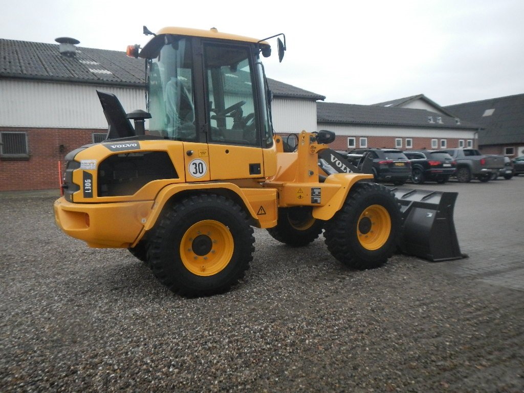 Radlader Türe ait Volvo L 30 GS, Gebrauchtmaschine içinde Aabenraa (resim 8)