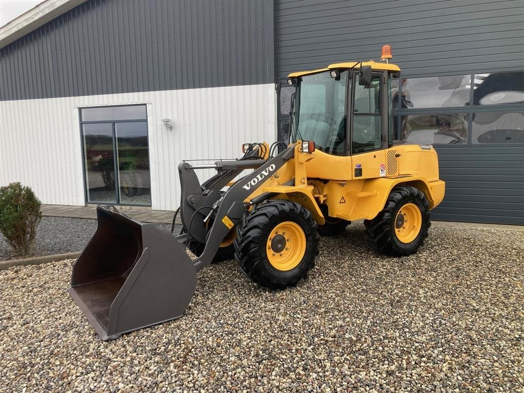 Radlader du type Volvo L 30 GS, Gebrauchtmaschine en Thorsø (Photo 1)