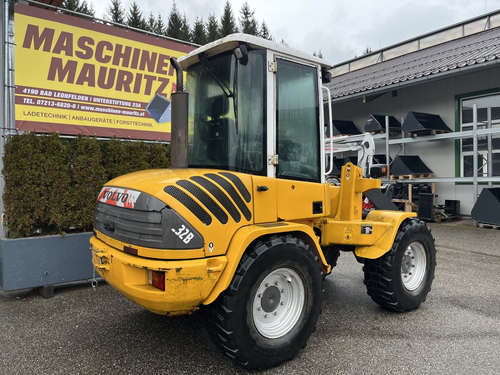 Radlader of the type Volvo L 32 B, Gebrauchtmaschine in Bad Leonfelden (Picture 3)