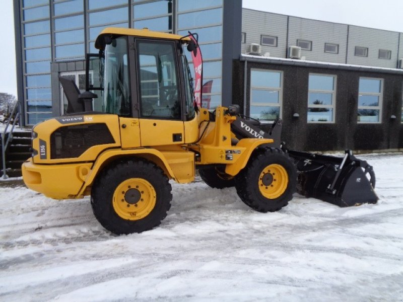 Radlader от тип Volvo L 35 G På vej ind., Gebrauchtmaschine в Gram