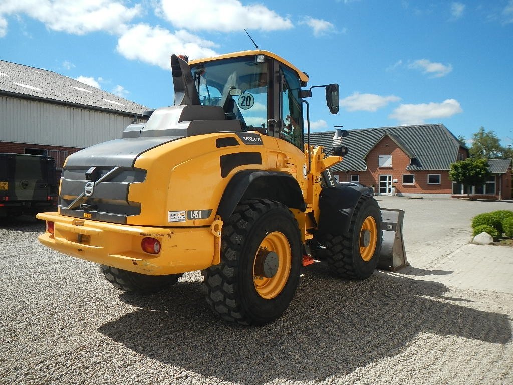 Radlader des Typs Volvo L 45 H, Gebrauchtmaschine in Aabenraa (Bild 3)