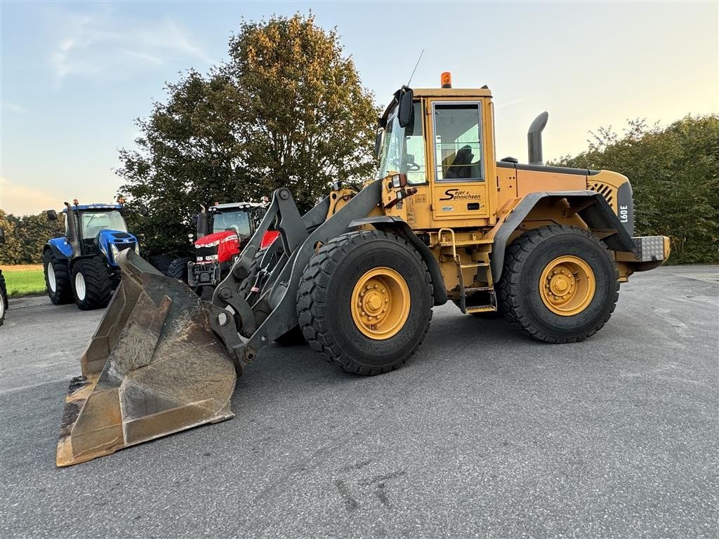 Radlader za tip Volvo L 60 E KUN 7300 TIMER! MED HURTIGSKIFTE OG SKOVL!, Gebrauchtmaschine u Nørager (Slika 2)