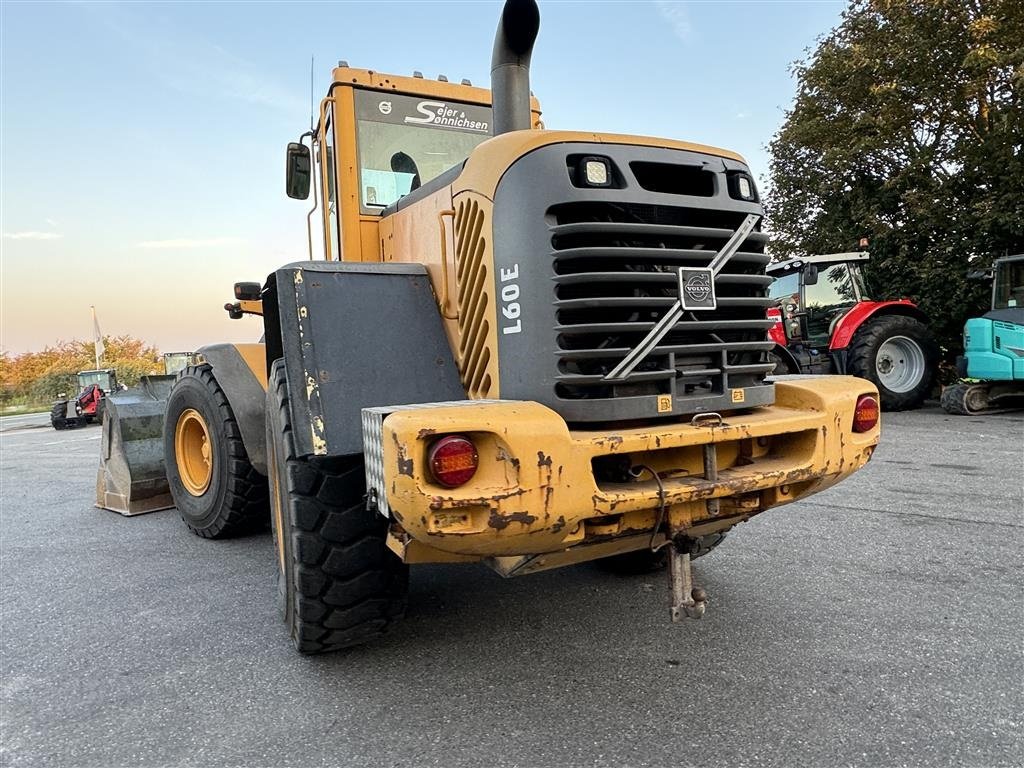 Radlader tip Volvo L 60 E KUN 7300 TIMER! MED HURTIGSKIFTE OG SKOVL!, Gebrauchtmaschine in Nørager (Poză 8)