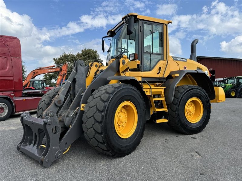 Radlader typu Volvo L 60 G KUN 7300 TIMER! MED SKOVL OG GAFLER!, Gebrauchtmaschine w Nørager (Zdjęcie 1)