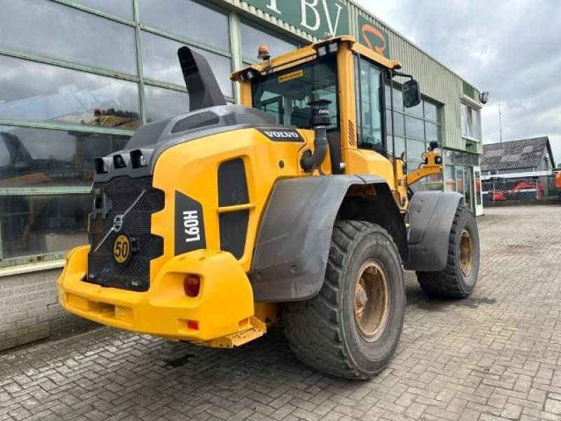 Radlader of the type Volvo L 60 H, Gebrauchtmaschine in Roosendaal (Picture 4)