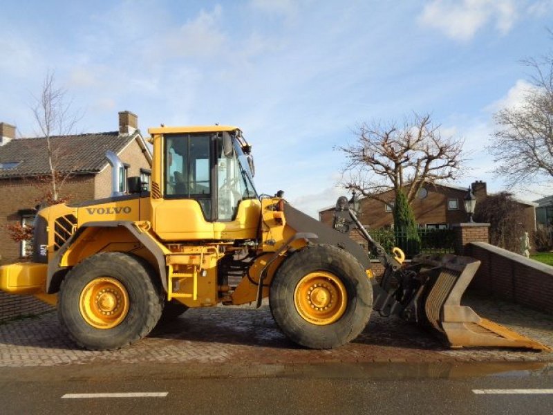 Radlader of the type Volvo L 70 F, Gebrauchtmaschine in Kerkdriel (Picture 3)