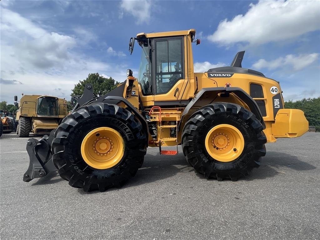 Radlader del tipo Volvo L 70 H KUN 2400 TIMER OG NÆSTEN NYE TRAKTORHJUL!, Gebrauchtmaschine In Nørager (Immagine 4)