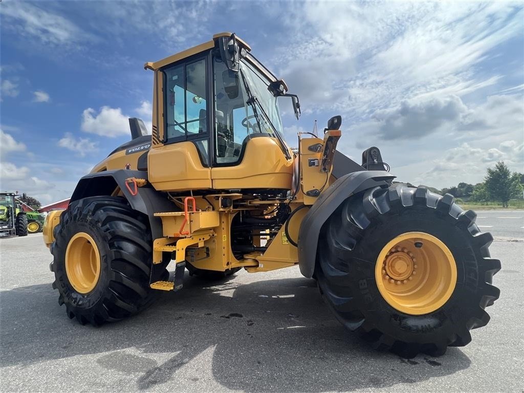 Radlader typu Volvo L 70 H KUN 2400 TIMER OG NÆSTEN NYE TRAKTORHJUL!, Gebrauchtmaschine v Nørager (Obrázek 3)