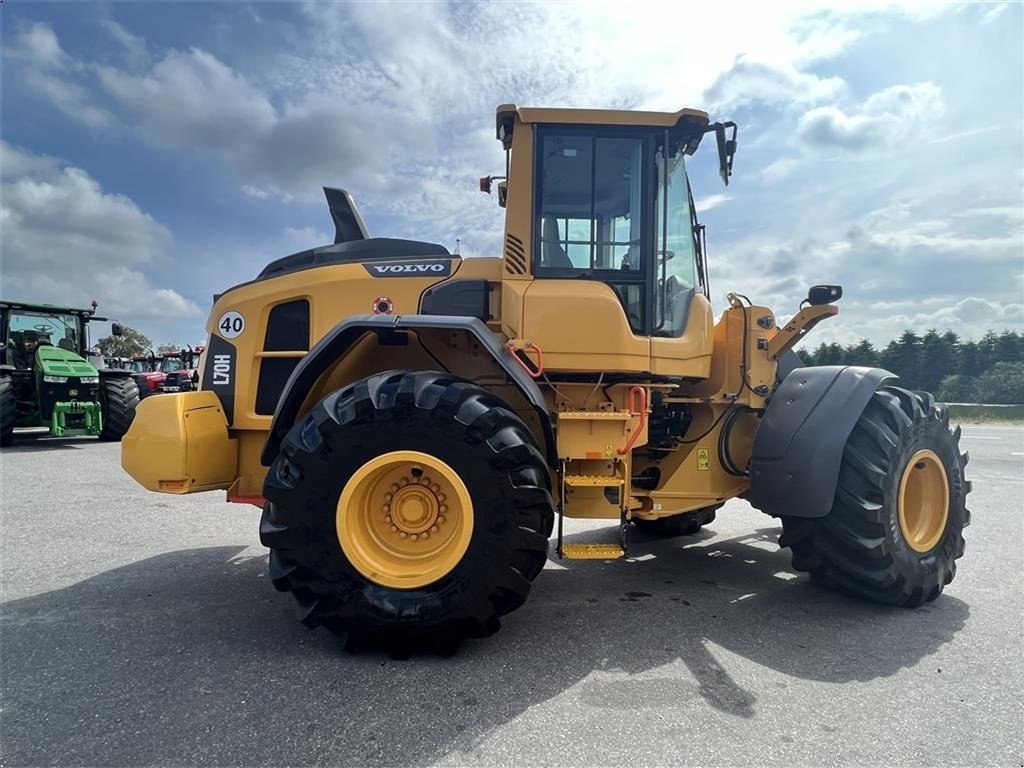 Radlader of the type Volvo L 70 H KUN 2400 TIMER OG NÆSTEN NYE TRAKTORHJUL!, Gebrauchtmaschine in Nørager (Picture 8)