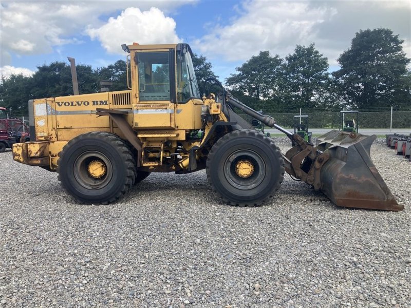 Radlader del tipo Volvo L 90 B inkl skovl, Gebrauchtmaschine In Rødekro