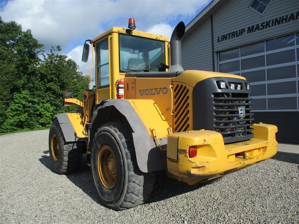 Radlader tip Volvo L 90 E med centralsmørring og hurtigskifte, Gebrauchtmaschine in Lintrup (Poză 8)