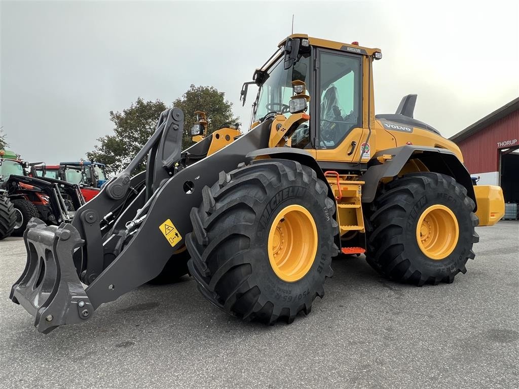 Radlader του τύπου Volvo L 90 H AGRICULTURE! KUN 4 TIMER, LANG BOM OG LOCK-UP! PÅ LAGER TIL OMGÅENDE LEVERING!, Gebrauchtmaschine σε Nørager (Φωτογραφία 1)