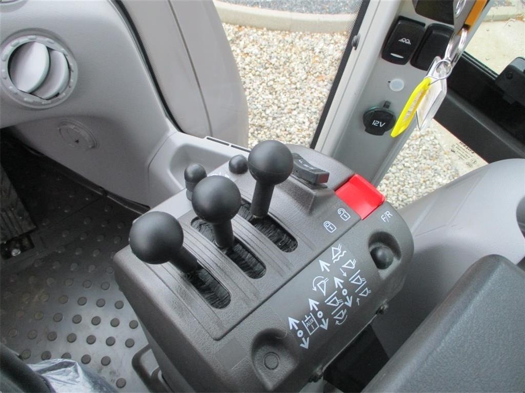 Radlader типа Volvo L 90 H DEMO maskine. DK-Maskine med CDC, BSS, Lock-UP, 650mm hjul & centralsmørring, Gebrauchtmaschine в Lintrup (Фотография 5)