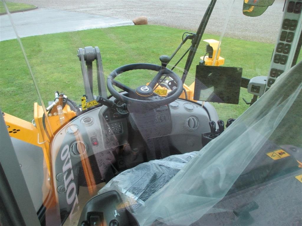 Radlader of the type Volvo L 90 H  DK-Maskine med Co-Pilot, EL-stiks, CDC, BSS, Lock-UP, 650mm hjul & centralsmørring, Gebrauchtmaschine in Lintrup (Picture 5)