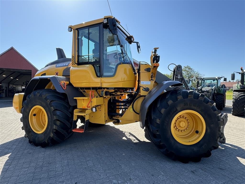 Radlader Türe ait Volvo L 90 H KUN 3900 TIMER! SPÆKKET MED UDSTYR OG INKL SKOVL!, Gebrauchtmaschine içinde Nørager (resim 6)