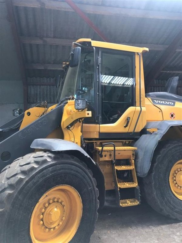 Radlader del tipo Volvo L 90 H Volvo L90H fra Dansk landmand. Ring til Ulrik på 40255544. Jeg snakker Jysk, og er til at handle med., Gebrauchtmaschine In Kolding (Immagine 4)