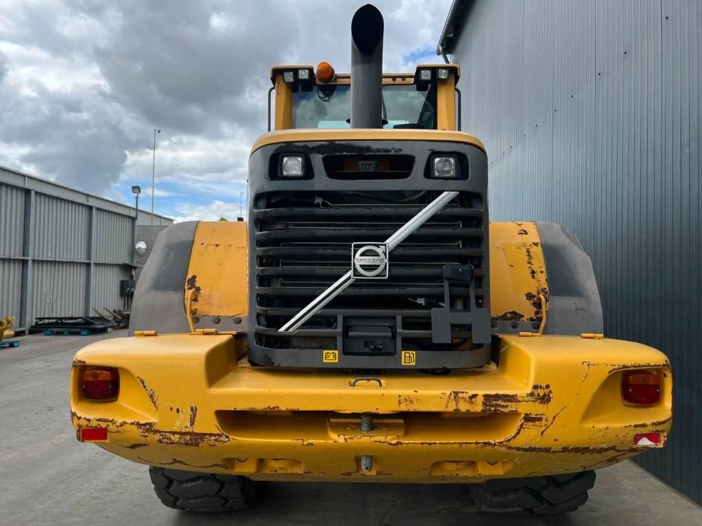 Radlader van het type Volvo L110F, Gebrauchtmaschine in Venlo (Foto 10)