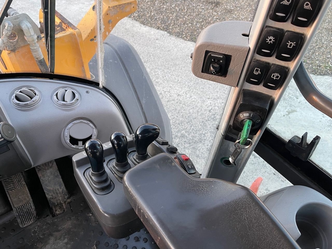 Radlader du type Volvo L110H, Gebrauchtmaschine en Holten (Photo 11)