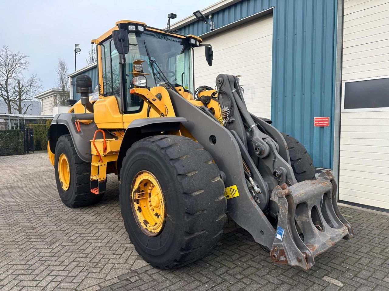 Radlader des Typs Volvo L110H, Gebrauchtmaschine in Oirschot (Bild 4)