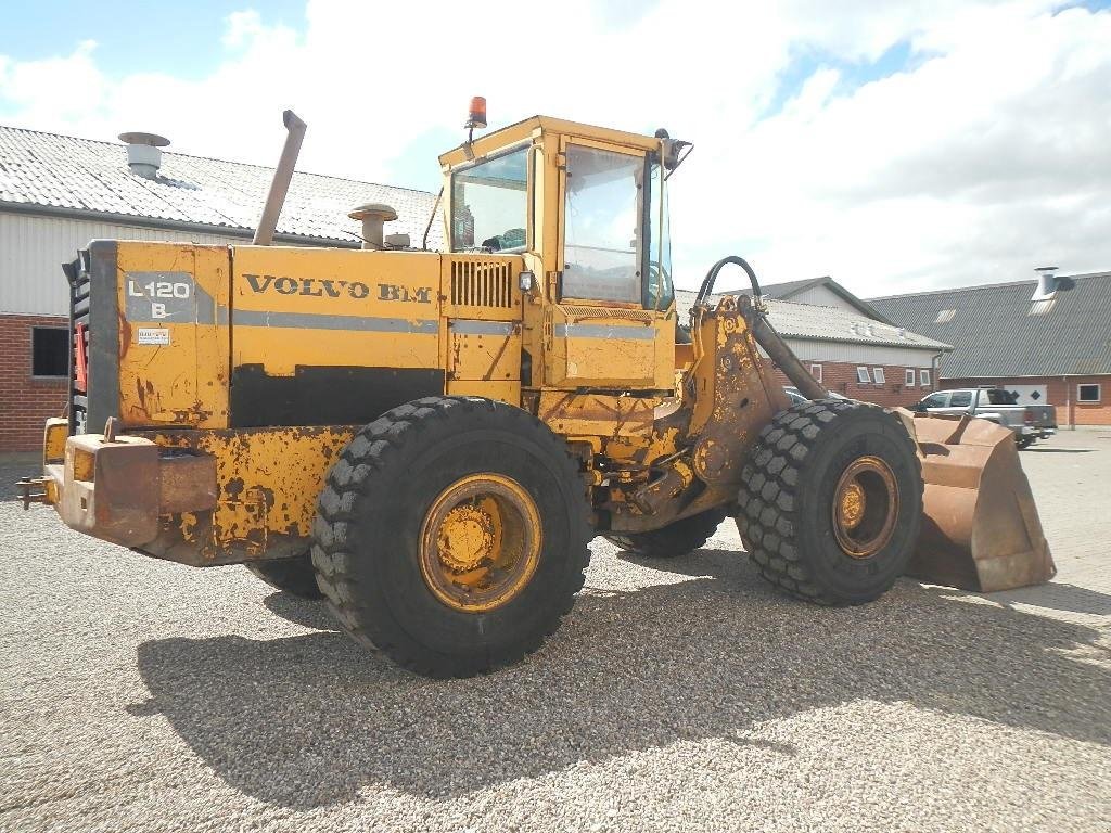 Radlader of the type Volvo L120B, Gebrauchtmaschine in Aabenraa (Picture 7)