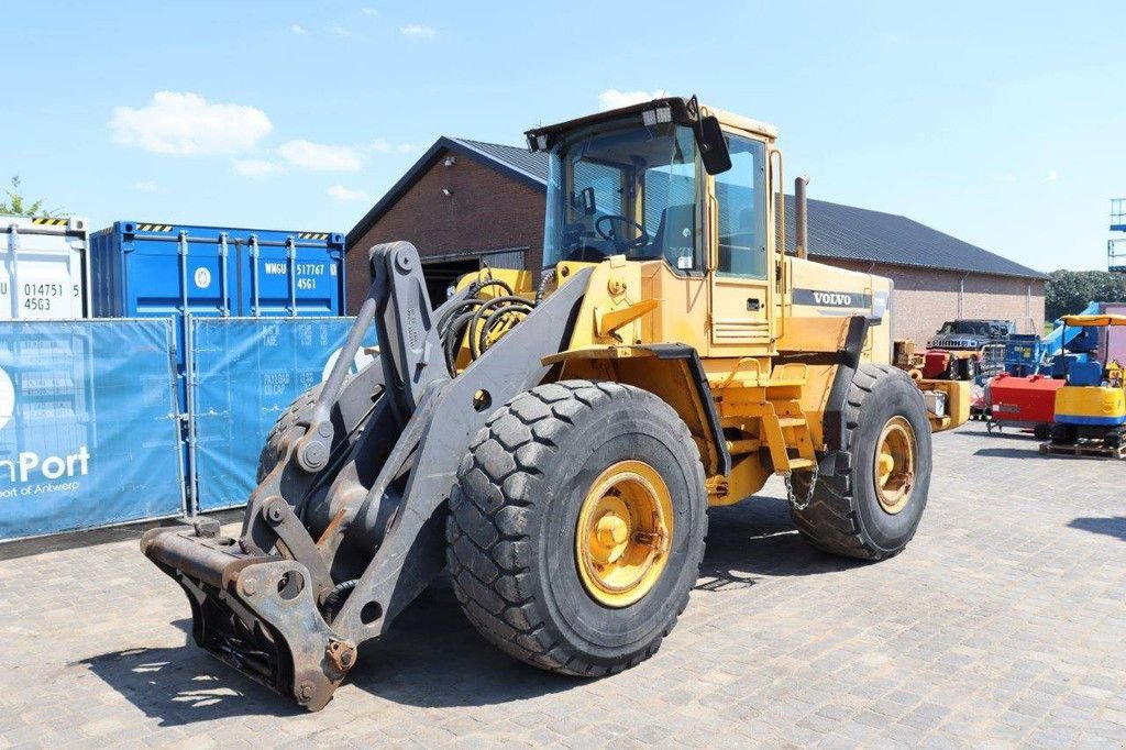 Radlader типа Volvo L120C, Gebrauchtmaschine в Antwerpen (Фотография 9)