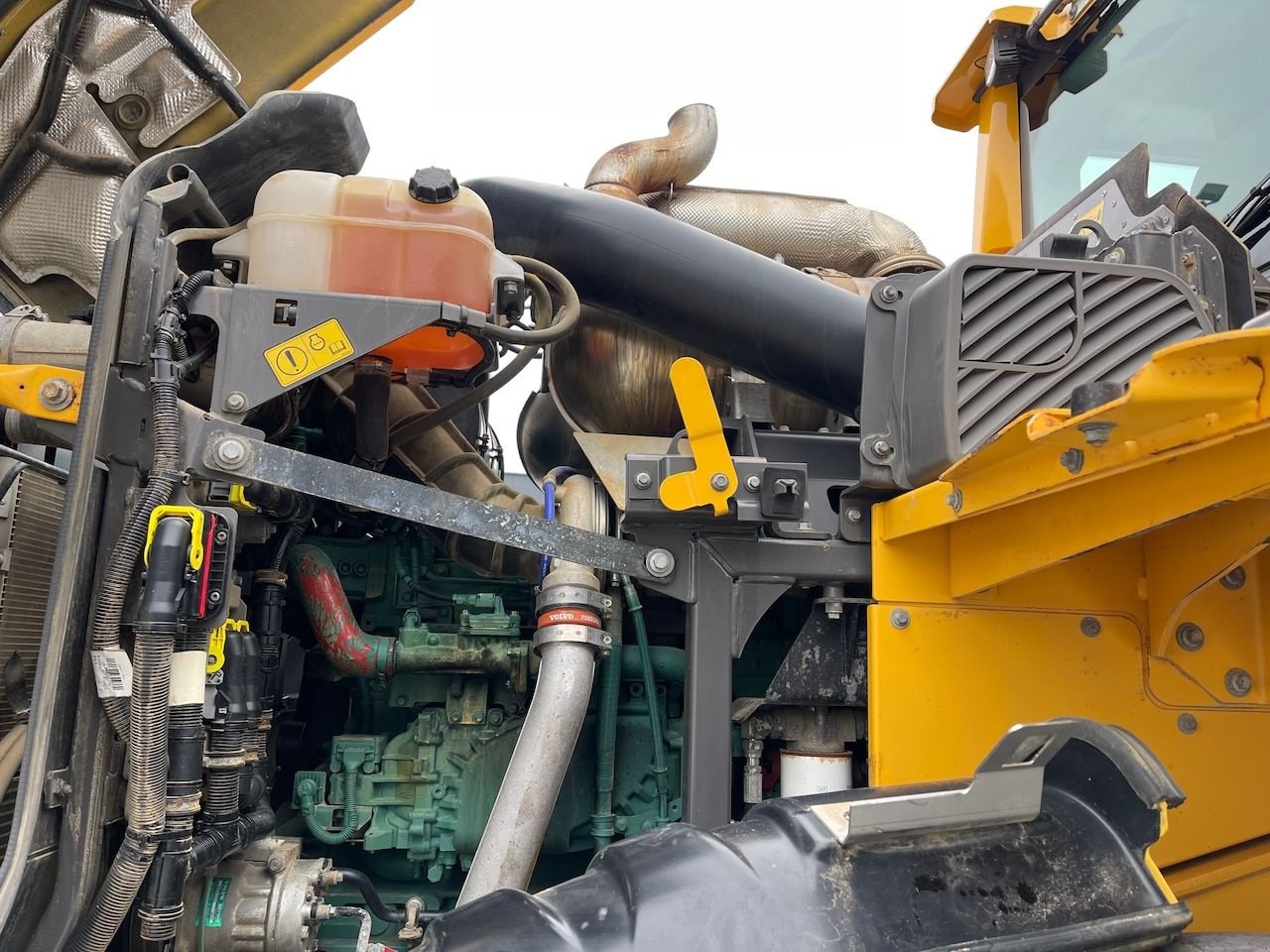 Radlader of the type Volvo L120H (meer L120H's beschikbaar), Gebrauchtmaschine in Holten (Picture 10)