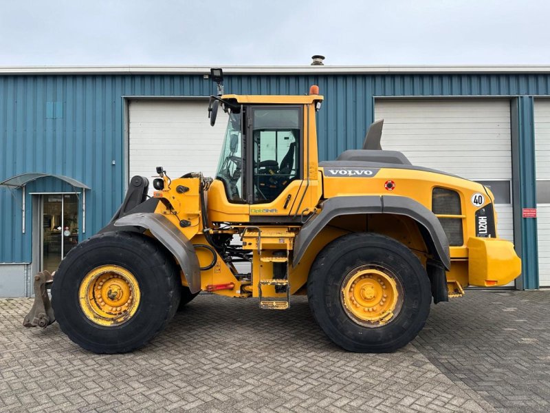 Radlader typu Volvo L120H, Gebrauchtmaschine v Oirschot