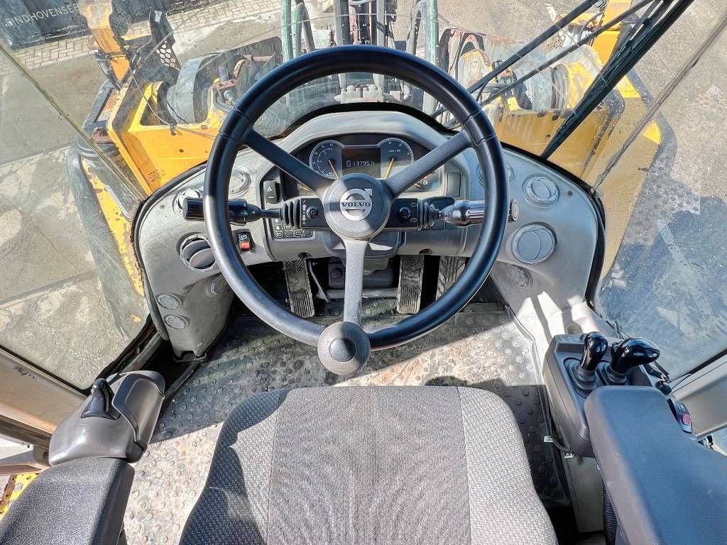 Radlader tipa Volvo L150H - CDC Steering / Automatic Greasing, Gebrauchtmaschine u Veldhoven (Slika 9)