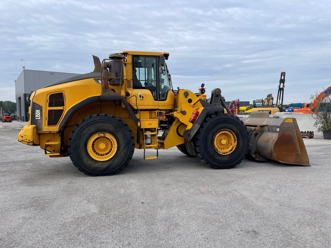 Radlader van het type Volvo L150H, Gebrauchtmaschine in Holten (Foto 3)