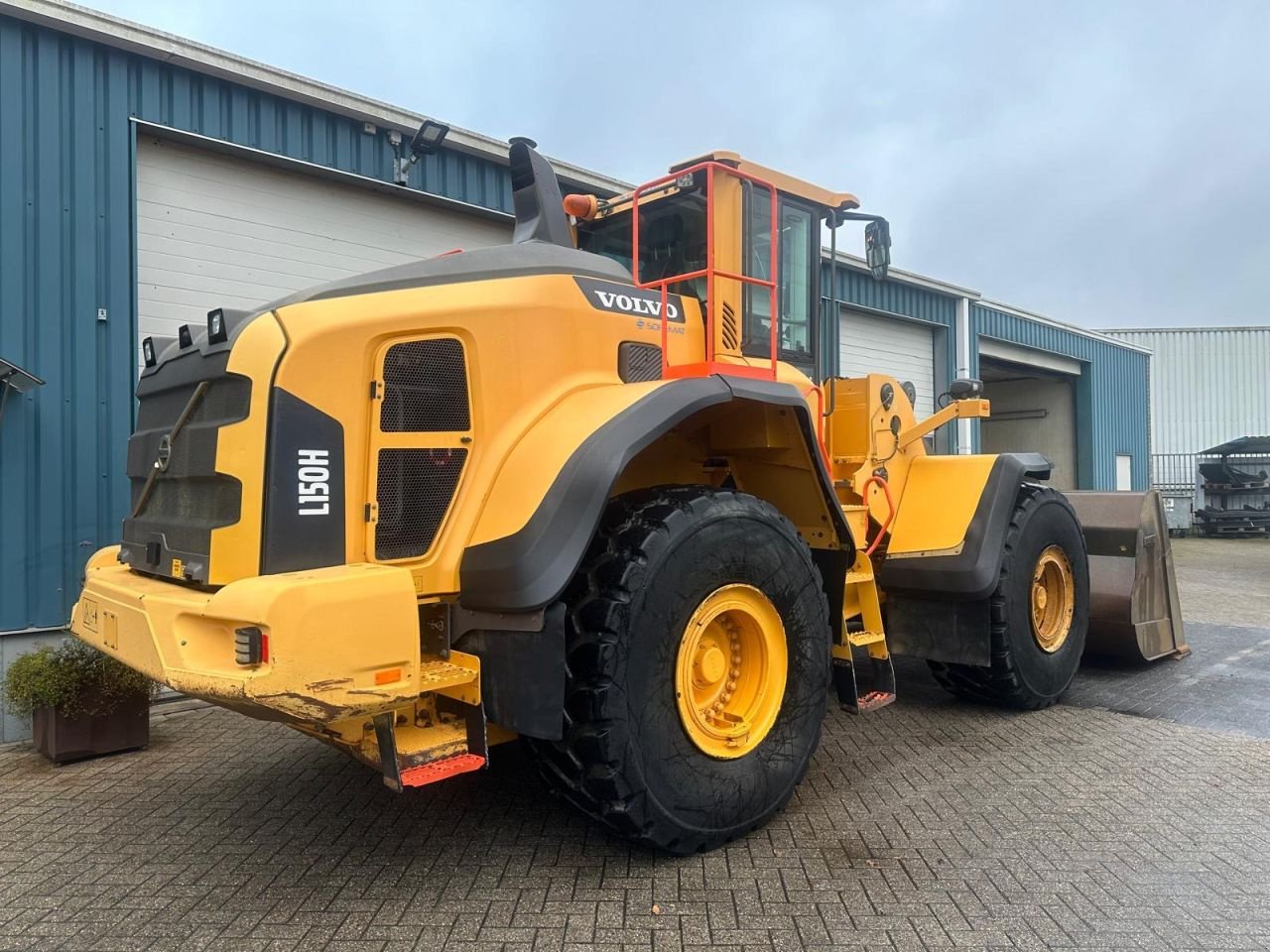 Radlader des Typs Volvo L150H, Gebrauchtmaschine in Oirschot (Bild 7)