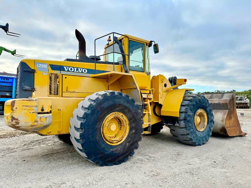 Radlader typu Volvo L220D - Dutch Machine / Pressurised Cabin, Gebrauchtmaschine w Veldhoven (Zdjęcie 5)