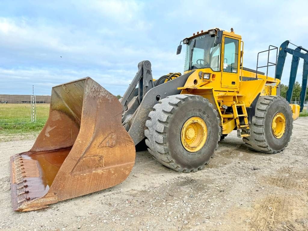 Radlader от тип Volvo L220D - Dutch Machine / Pressurised Cabin, Gebrauchtmaschine в Veldhoven (Снимка 2)