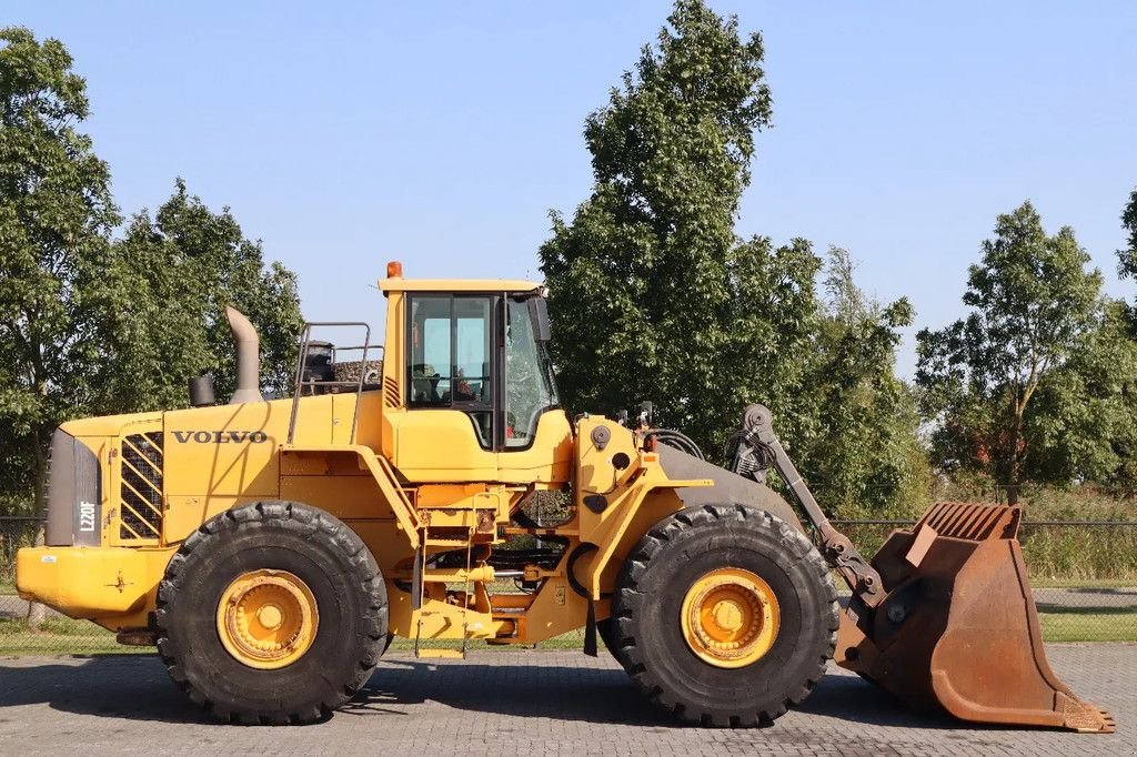 Radlader of the type Volvo L220F L 220 F BUCKET CDC BSS WEIGHT SYSTEM GOOD TIRE, Gebrauchtmaschine in Marknesse (Picture 4)