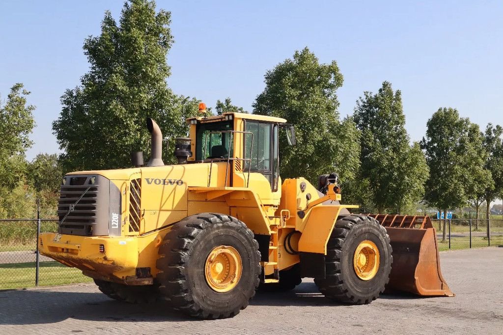 Radlader of the type Volvo L220F L 220 F BUCKET CDC BSS WEIGHT SYSTEM GOOD TIRE, Gebrauchtmaschine in Marknesse (Picture 7)