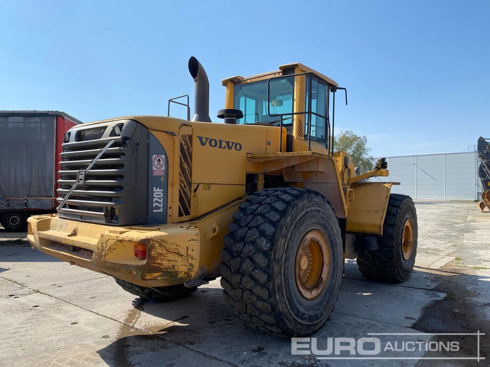 Radlader des Typs Volvo L220F, Gebrauchtmaschine in Dormagen (Bild 3)