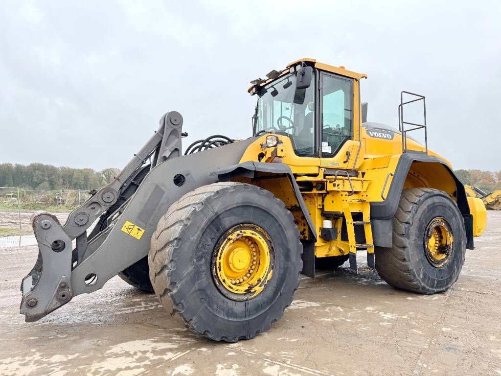 Radlader van het type Volvo L220H - 3rd Function / Weighing System, Gebrauchtmaschine in Veldhoven (Foto 2)