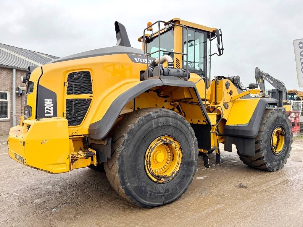 Radlader van het type Volvo L220H - 3rd Function / Weighing System, Gebrauchtmaschine in Veldhoven (Foto 5)