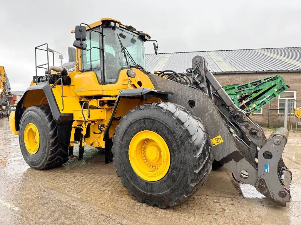 Radlader от тип Volvo L220H - 3rd Function / Weighing System, Gebrauchtmaschine в Veldhoven (Снимка 7)