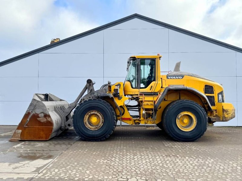 Radlader of the type Volvo L220H - Dutch Machine / CDC Steering / Auto Lube, Gebrauchtmaschine in Veldhoven (Picture 1)